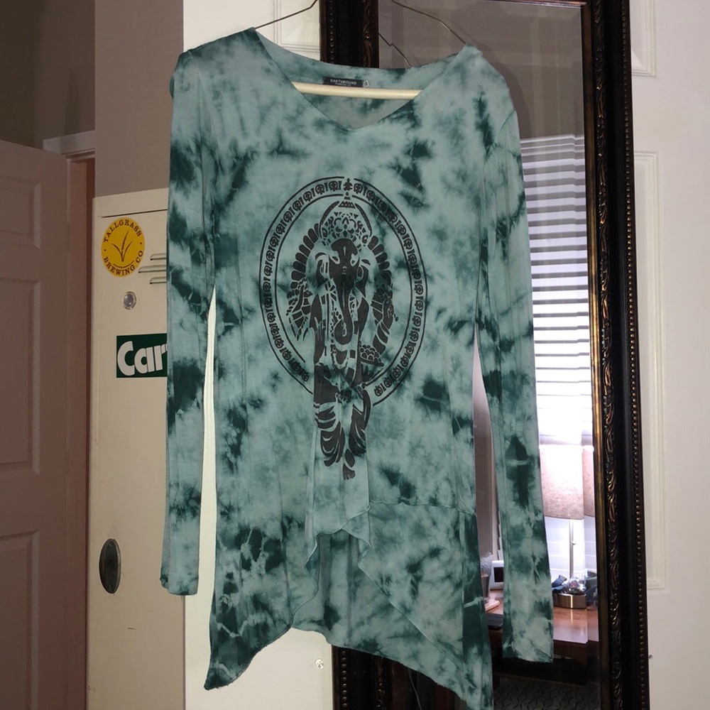 Tie die earthbound top